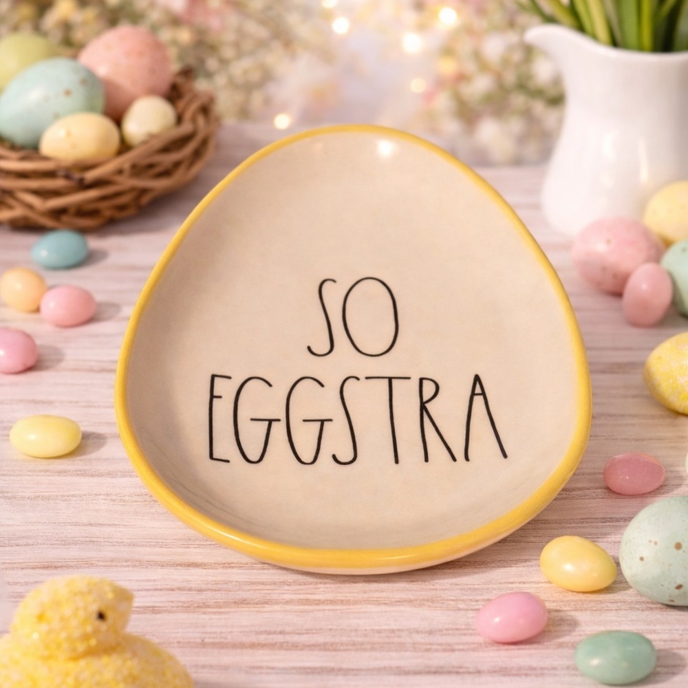 Rae Dunn Egg Shaped Plate 🐣